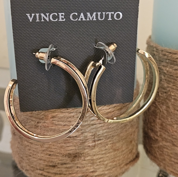 Vince Camuto Earrings - Picture 4 of 7